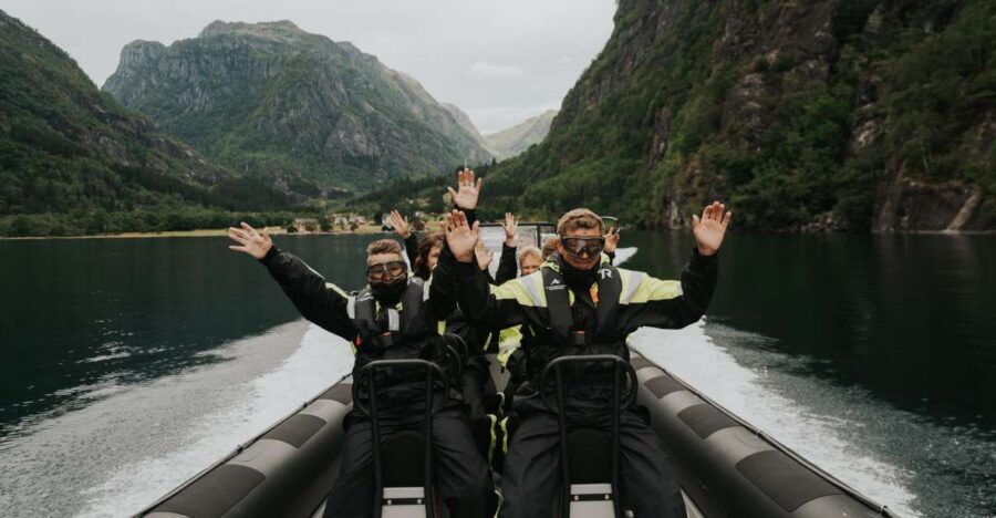 From Norheimsund: Hardangerfjord & Fyksesund RIB Fjord Tour - First stop: cruising the Hardangerfjord before Fyksesund