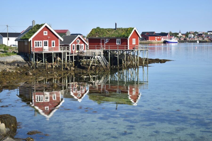From Svolvaer: Private Lofoten Islands Tour with Transfer - Private Lofoten Tour From Svolvær: Why small groups matter here
