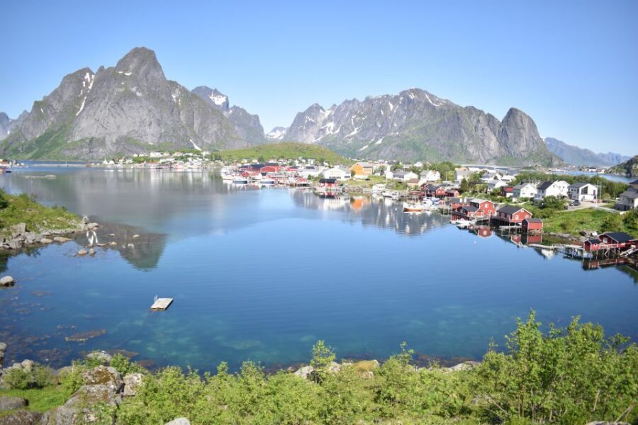From Svolvaer: Private Lofoten Islands Tour with Transfer - Flakstad fjord and Ramberg beach: The “Caribbean” feeling in northern Norway