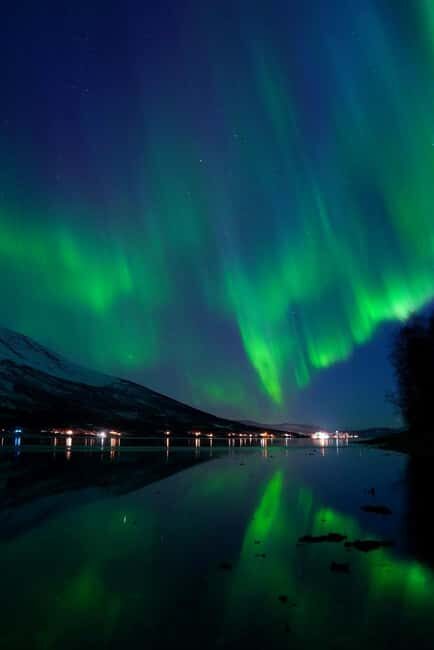 From Tromsø: Aurora Bus Tour with Snacks, Photos, and Drinks - The 7-hour game plan: moving for clearer sky