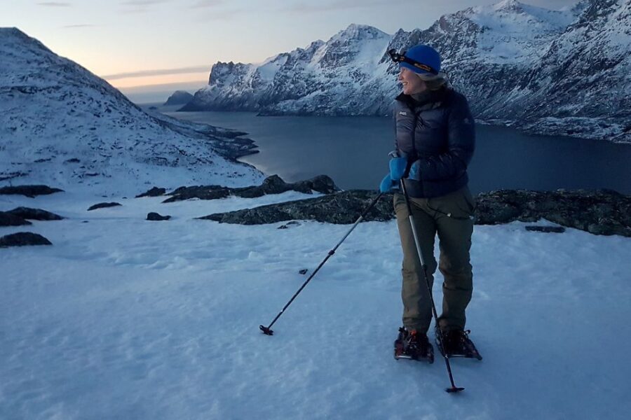 From Tromsø: Daytime Snowshoe Experience with stunning views - How the guide picks the track for views and safety