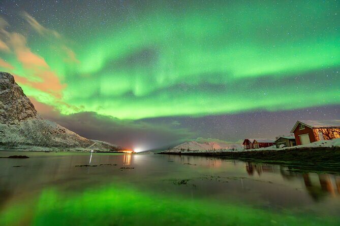 From Tromsø: Official Northern lights Safari - Cold-Weather Comfort: How to Dress for -10 to -12 Nights