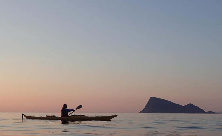 From Tromsø: Sommarøy Midnight Sun Sea Kayaking Tour - Tromsø to Sommarøy: the 1-hour drive that actually matters