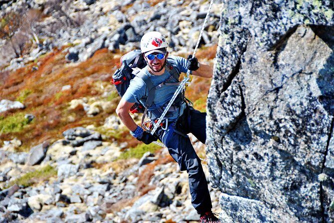 Full Day Combo Kayak and Rappel - Northern Explorer - Kayaking first: islands, sandy beaches, and stories from the sea