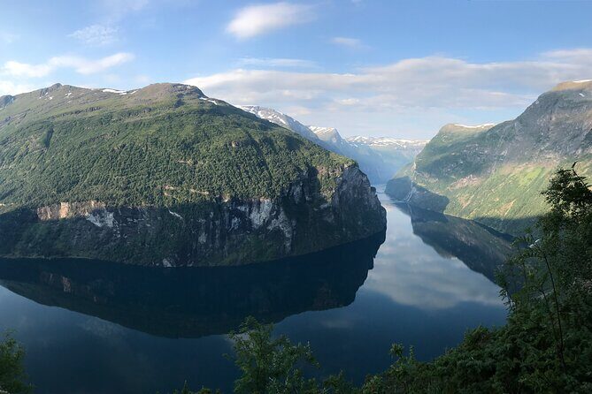 Geiranger: Excursions.no Geiranger Highlights - Eagle Bend and the Seven Sisters view: the waterfall payoff