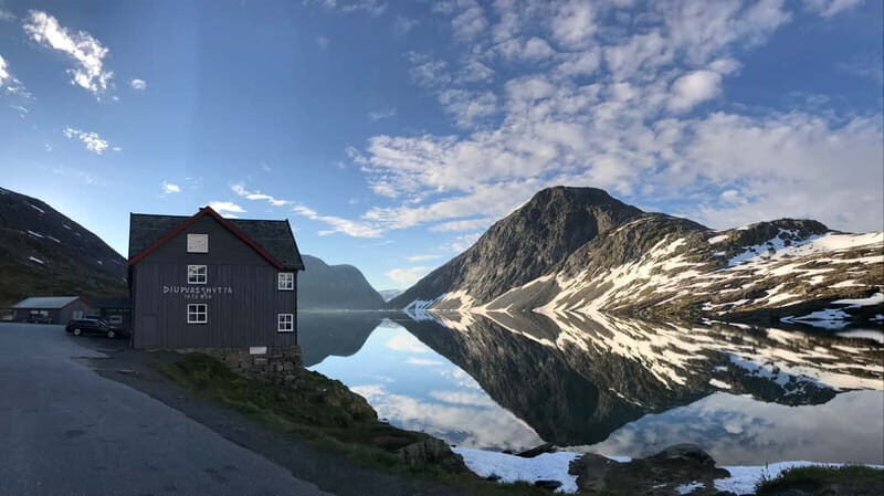 Geiranger Fjord: Downhill Self-Guided Bike Tour - The climb you don’t pedal: why the transfer is a big part of the value