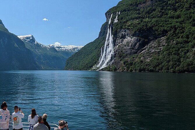 Geiranger Fjord Tour (Geiranger-Hellesylt one way) - Brudesløret (Bridal Veil): Rainbow Odds in a Tight Window