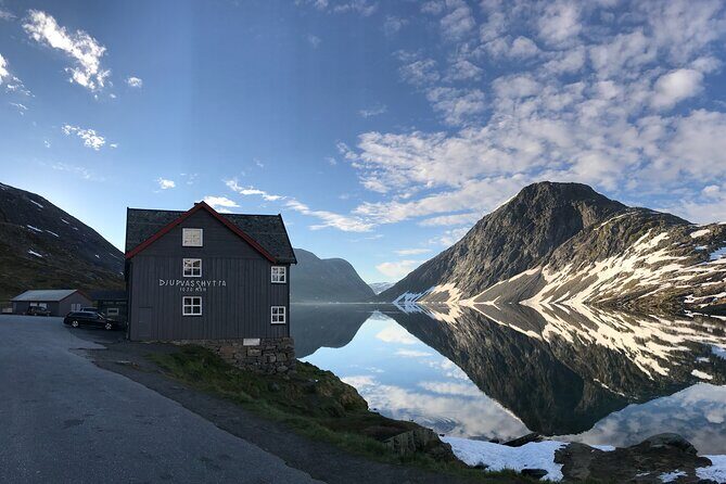 Geiranger: Sky to Fjord Downhill Biking Adventure - Viewpoint Stops You’ll Actually Notice