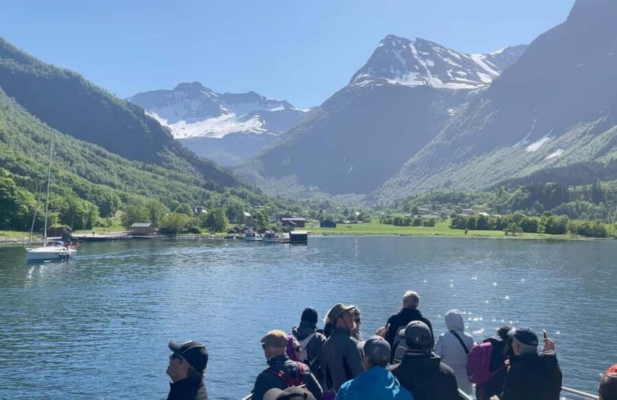 Geiranger to Ålesund Bus Tour (one way) - Ørnesvingene (Eagle Bend Road): the photo stop that makes the road feel dramatic