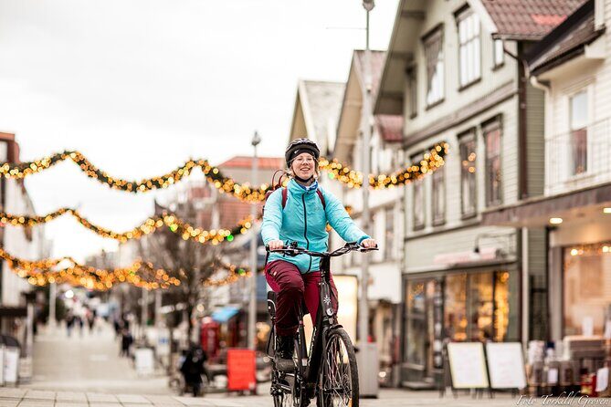Guided EL-Bike tour in the city of Haugesund and Coastal path - Why Haugesund on an e-bike beats a plain walking tour