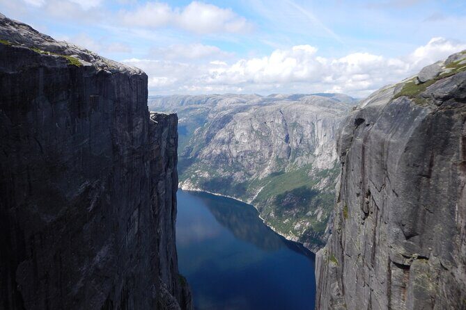 Guided hike to Kjerag and Kjeragbolten - Key reasons this Kjerag hike is worth your time