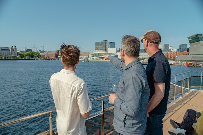 Guided Sightseeing Cruise on Oslofjord by Premium Silent Boat - Onboard Comfort: Panoramic Windows, Warm Indoors, and Deck Views