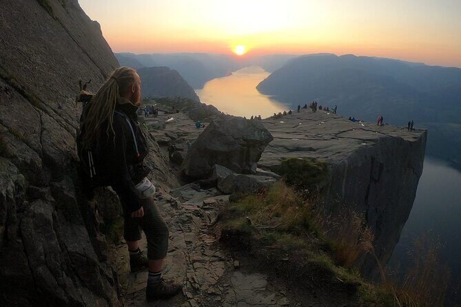 Guided sunrise hike to Pulpit Rock Preikestolen - Key points at a glance