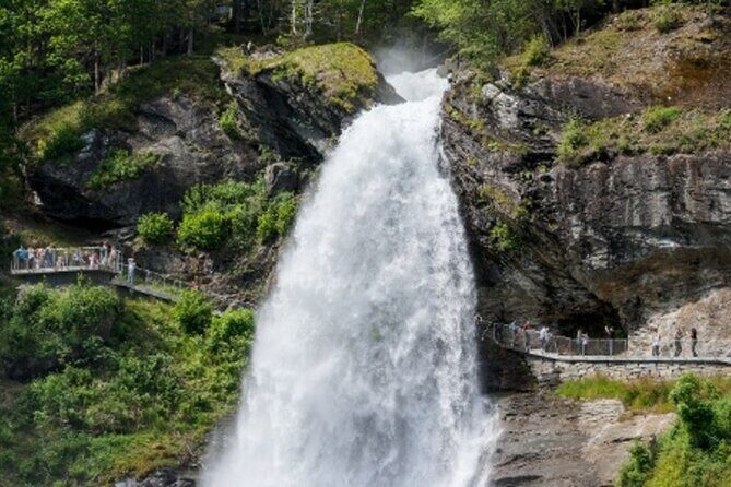 Guided tour - Hardangerfjord, Voss Gondola & 3 Great Waterfalls - Why this Hardangerfjord day feels like a Norway greatest-hits sampler