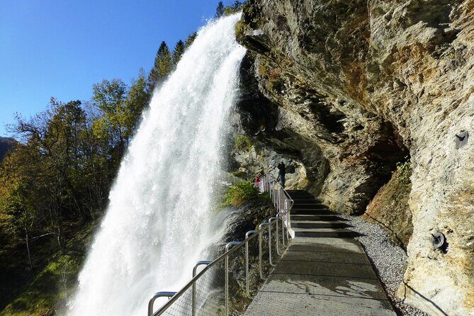 Guided tour - Hardangerfjord, Voss Gondola & 3 Great Waterfalls - Vøringsfossen at Måbødalen: the classic 182-meter Norway waterfall
