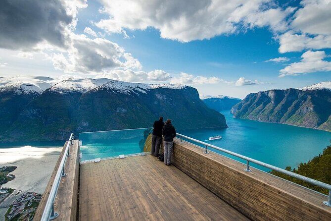 Guided Tour To Nærøyfjorden, Flåm And Stegastein - Viewpoint Cruise - Key highlights you’ll feel in your day