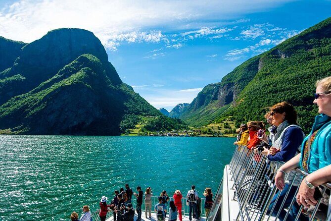 Guided Tour To Nærøyfjorden, Flåm And Stegastein - Viewpoint Cruise - The value question: what $318.49 is buying you