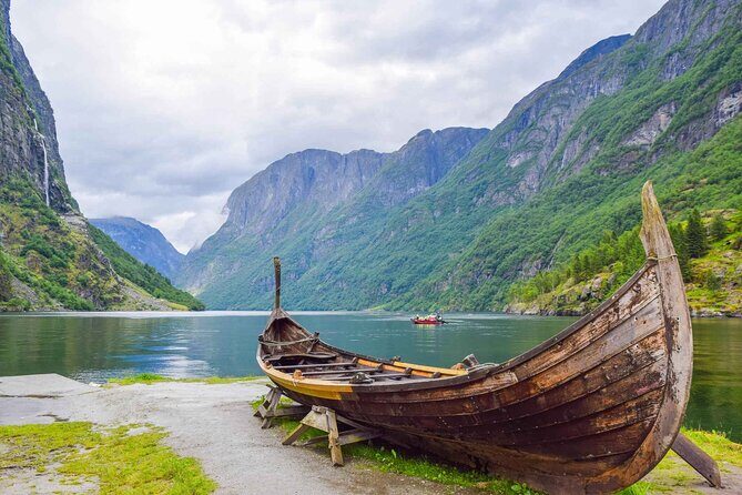 Guided tour to Viking Village, Nærøyfjorden Cruise & Flåm Railway - A One-Day Blueprint for Bergen to Nærøyfjord and Flåm