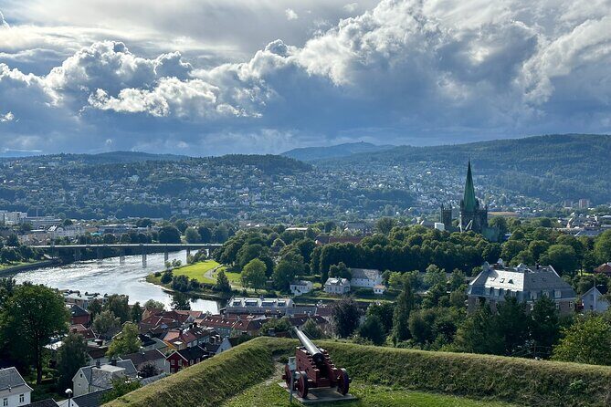 Half-Day Highlights of Trondheim by Bus and City Walk - A 3.5-hour Trondheim loop that works even if you have limited time