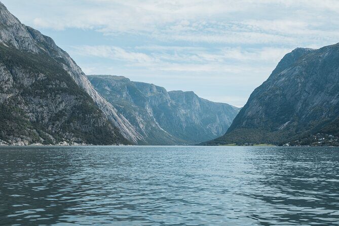 Hardangerfjord Ultimate RIB adventure from Ulvik - Practical comfort: suits, weather, and what to wear