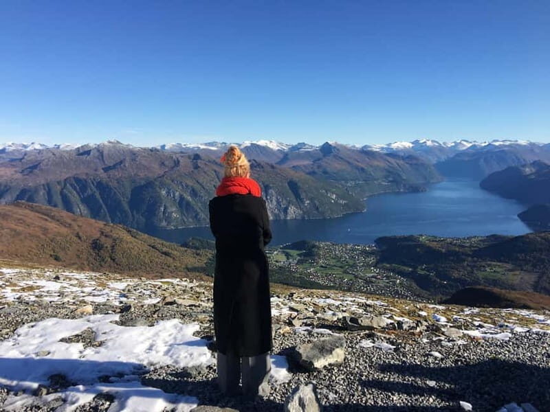 Hellesylt: Fjord to Sky Scenic Escape to Stranda Gondola - Your 150-minute rhythm: how the day flows (and where you’ll feel time)