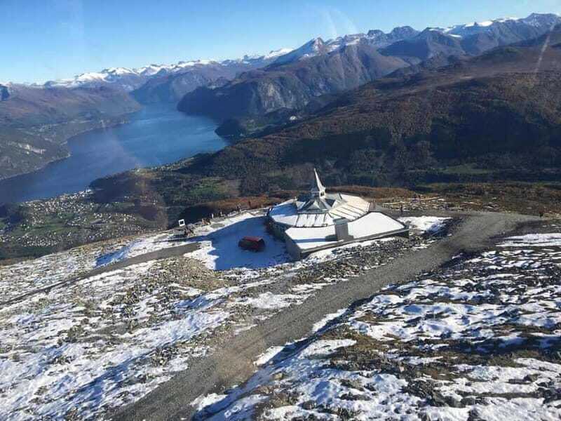 Hellesylt: Fjord to Sky Scenic Escape to Stranda Gondola - Strandafjellet Gondola: what it feels like above 1,000 meters