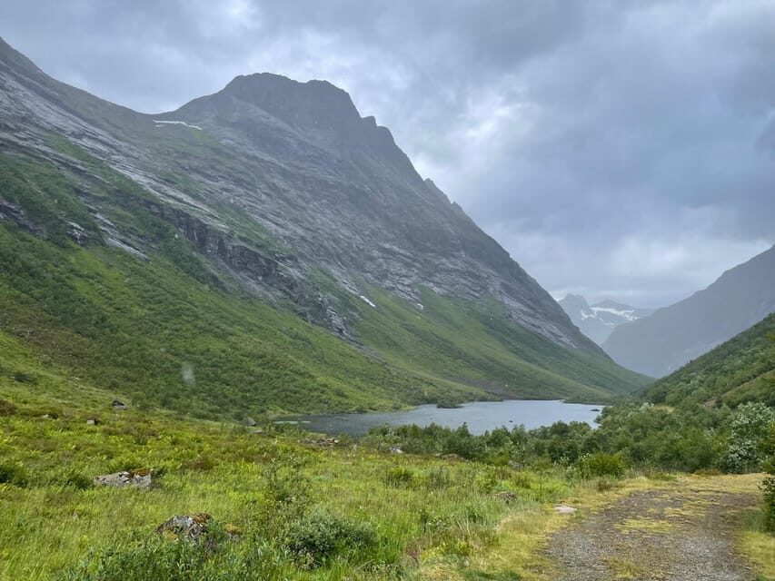 Hellesylt to Norangsdalen: Scenic E-Bike Tour - Should you book Outdoor Hellesylt’s Hellesylt to Norangsdalen e-bike tour?