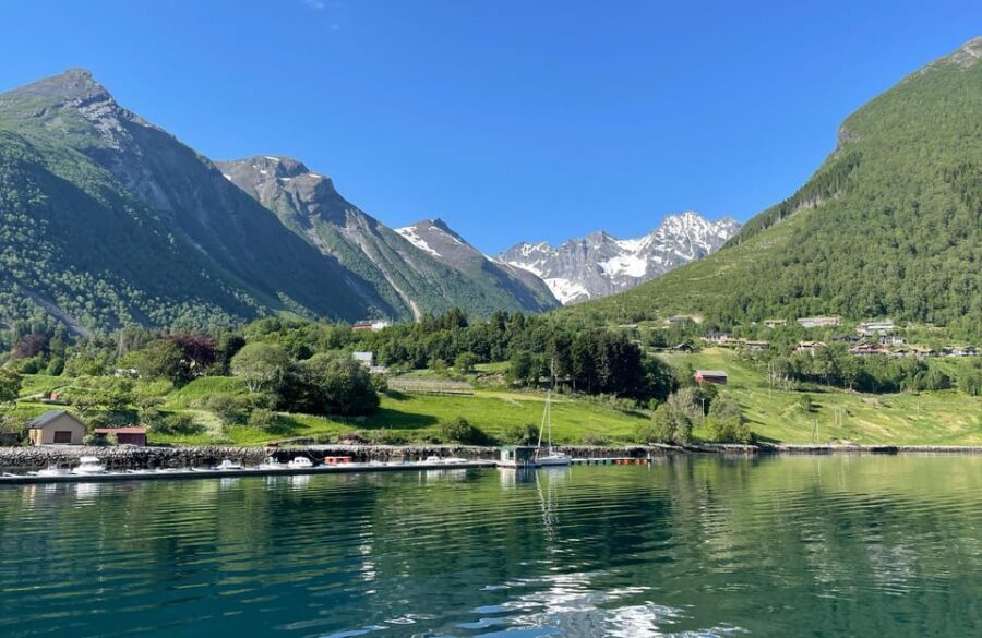 Hjørundfjord Fjord Cruise roundtrip from Ålesund - Price and value: is $115 a smart move?