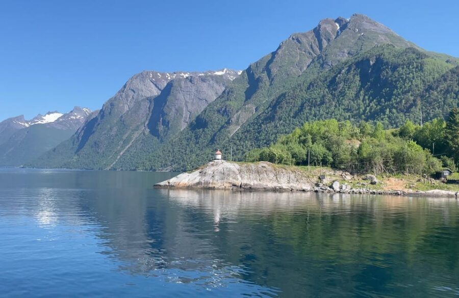 Hjørundfjord Fjord Cruise roundtrip from Ålesund - Should you book the Hjørundfjord cruise from Ålesund?