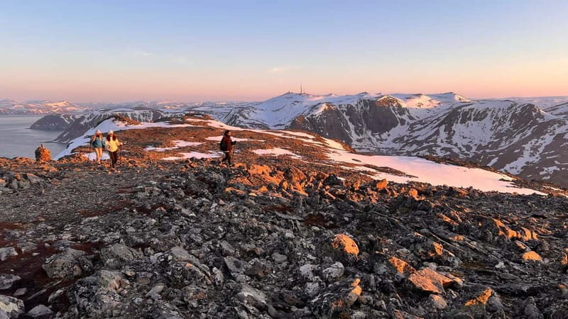 Honningsvåg: Hiking Tour. Arctic Ocean Views from Mountains - Arctic Ocean panorama and a distant shot of North Cape