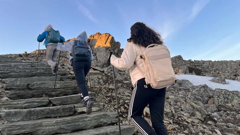 Honningsvåg: Hiking Tour. Arctic Ocean Views from Mountains - Descending through the valley: finishing with a calmer kind of scenery