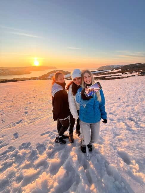 Honningsvåg: Hiking Tour. Arctic Ocean Views from Mountains - The Sherpa Steps climb: where the Arctic air does the work