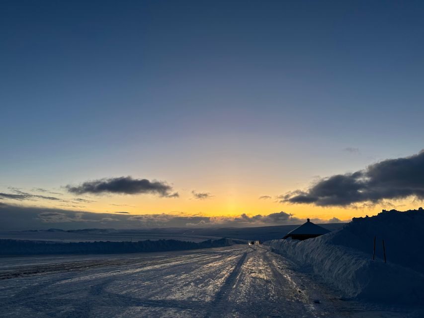 Honningsvåg: North Cape Winter Excursion with Entry Ticket - Photo chances and the exterior views that actually matter
