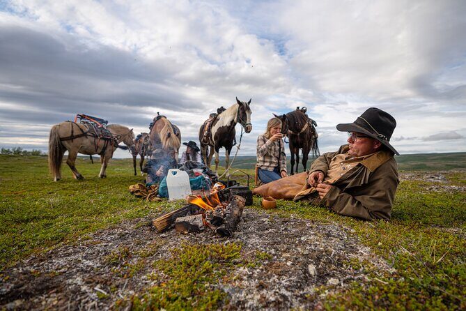 Horseback riding - The Coffee-and-Bite Finish on the Farm Porch