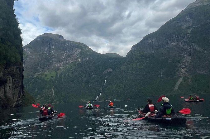 Kayak Tour with Waterfall Views in Geiranger - Seven Sisters Waterfall Views: How Close Is Realistic