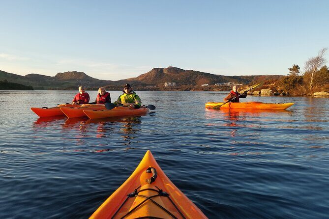 Kayaking in Aksdal - Getting the timing right: opening hours and how to choose a day