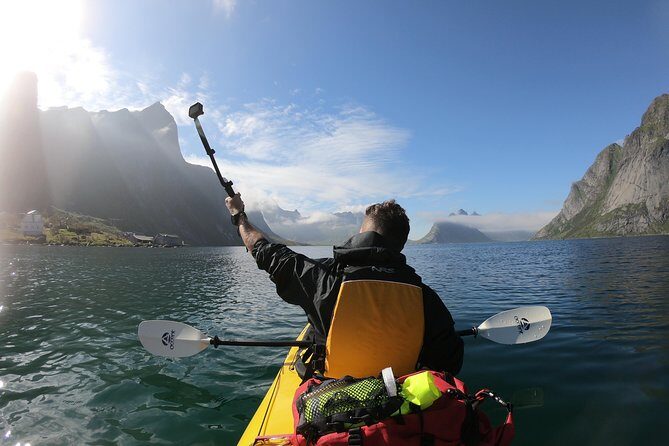 Kayaking in Reinefjorden - Wildlife moments and seaweed surprises (yes, really)