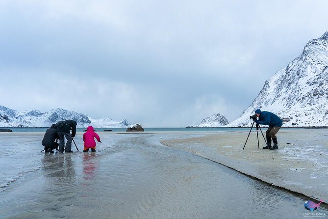Lofoten Highlights Photo Tour - Henningsvær & Haukland - Stop 2: Haukland Beach for White Sand, Turquoise Water, and Moving Light