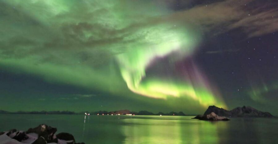 Lofoten: Northern Lights Tour with Photographer - Weather Hunting by Minivan: How the Guide Improves Your Odds