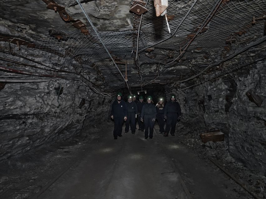 Longyearbyen: Historic Coal Mine Tour at Gruve 3 - Stories that connect mine work to Longyearbyen life