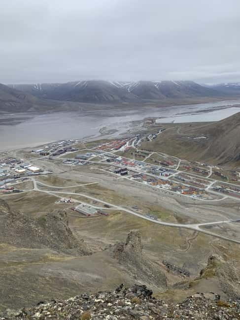 Longyearbyen: Platåfjellet Guided Hike with Panoramic Views - Why Platåfjellet Above Longyearbyen Is Such a Big Deal