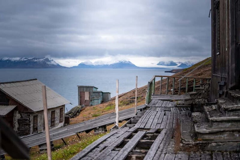 Longyearbyen: Private Guided Walking Tour - Longyearbyen’s appeal: the northernmost settlement idea