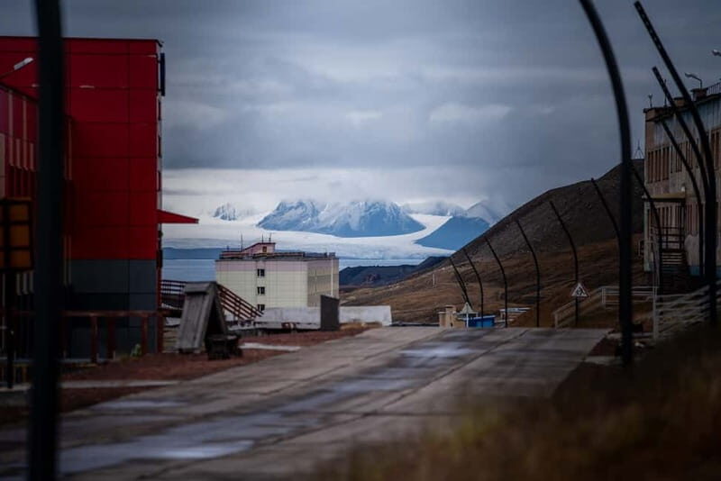 Longyearbyen: Private Guided Walking Tour - A 3-hour private walking tour that stays flexible