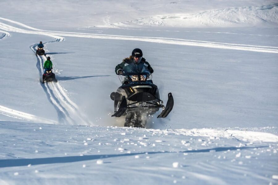 Longyearbyen: Snowmobile Tour to Tempelfjorden with Lunch - The Route Through Adventdalen, Eskerdalen, and Sassendalen