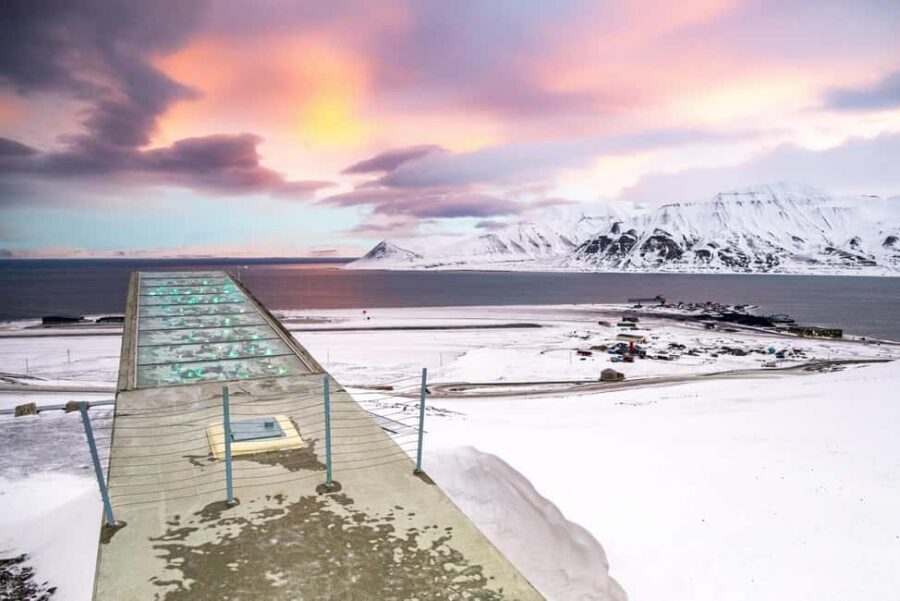 Longyearbyen: Svalbard Global Seed Vault Guided Walk - Adventdalen to the Seed Vault Exterior: What You’ll See in 3.5 Hours
