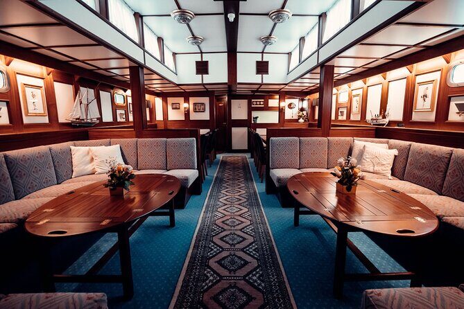 Luxury Northern Lights Yacht Cruise with Hot Tub from Tromsø - Chasing the aurora: Captain Kenneth’s search strategy and why distance varies
