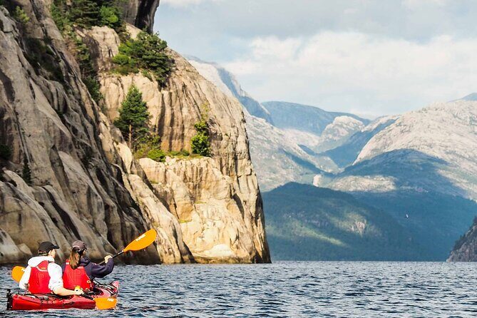 Lysefjord Kayak Safari - Paddling comfort: calm water can still mean real effort