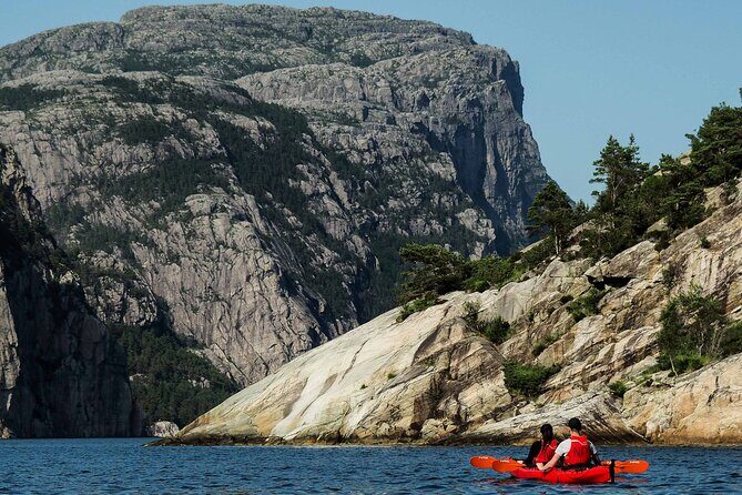 Lysefjord Kayak Safari - Getting geared up fast: why this tour feels beginner-friendly