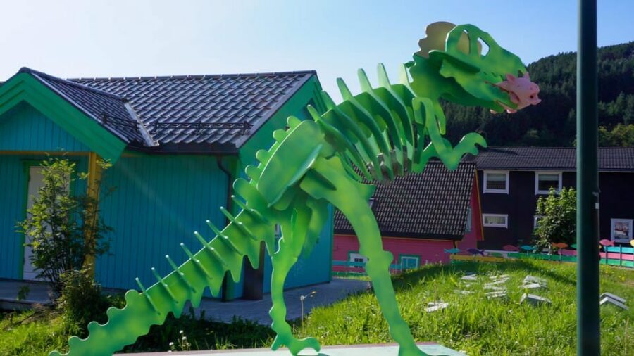 Måløy: Electric Minibus Tour to Kannesteinen - Key things to know before you go