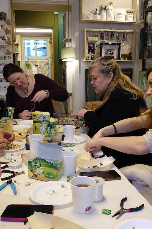 Maral Kunst : Jewelry Bar Experience (Jewelry Making) - The 3-Hour Flow: From Materials Choice to Your Take-Home Piece